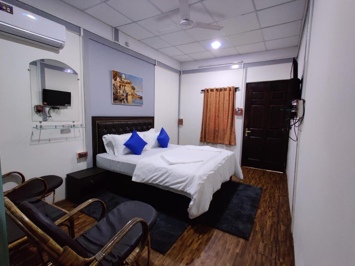 Regina'S Place Otel Mandrem Dış mekan fotoğraf